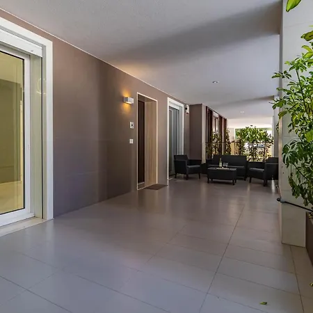 Apartmán Elilux - Zona Policlinico, Garage E Posto Auto *