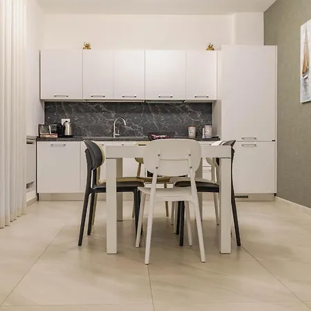 Apartmán Elilux - Zona Policlinico, Garage E Posto Auto