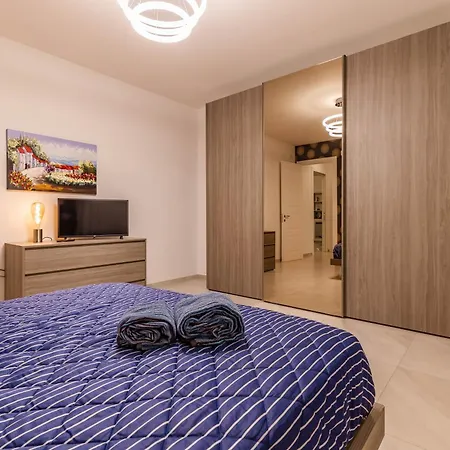 Elilux - Zona Policlinico, Garage E Posto Auto Apartment Bari