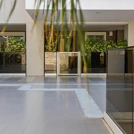 Elilux - Zona Policlinico, Garage E Posto Auto Apartment *