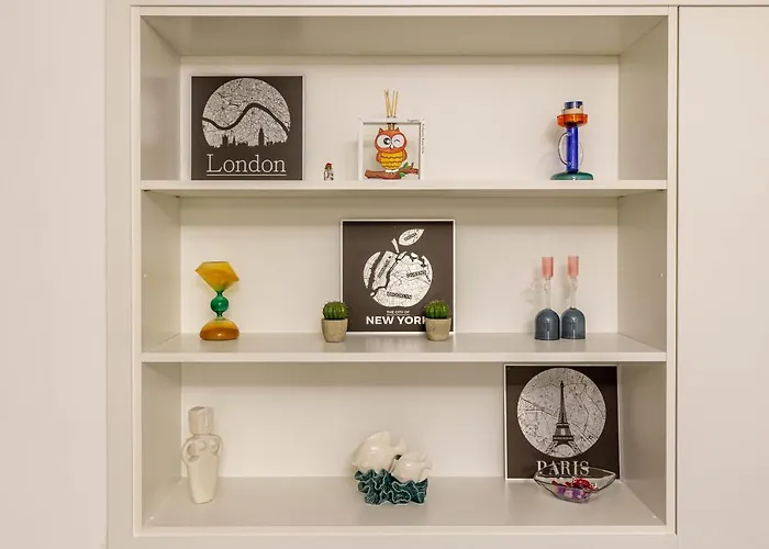 Apartment Elilux - Zona Policlinico, Garage E Posto Auto Bari