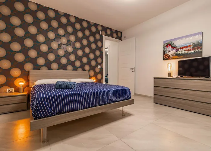 Apartment Elilux - Zona Policlinico, Garage E Posto Auto *